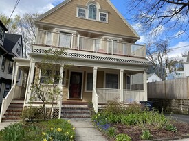 Building Photo - 30 Glen Rd