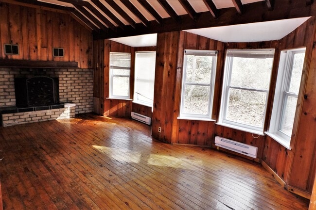Building Photo - 24 Stanton Trail