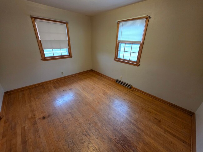 Building Photo - 1501/1503 Harding Ave