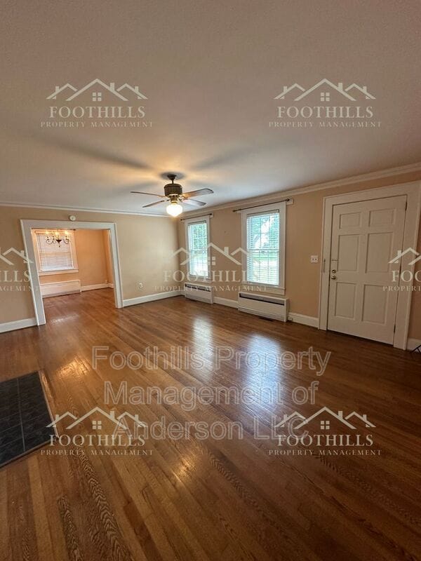 Building Photo - 220 Moultrie Square