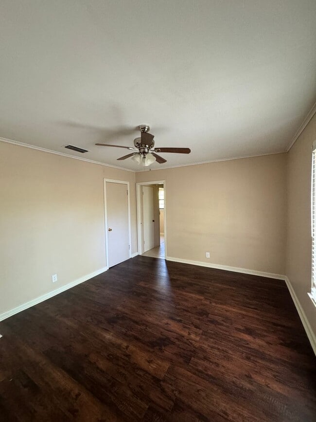 Building Photo - Rental Property