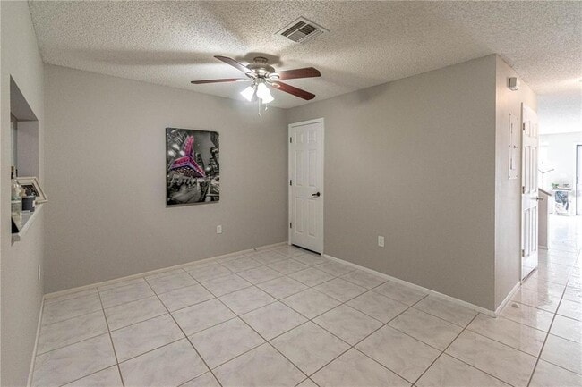 Building Photo - 2897 Thaxton Dr