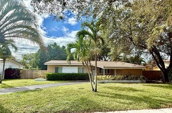 Building Photo - 1340 Miami Springs Ave