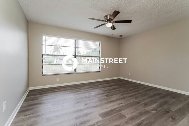 Building Photo - 3 Bedroom Pet-Friendly Home in CAPE CORAL, FL with Main Street Renewal