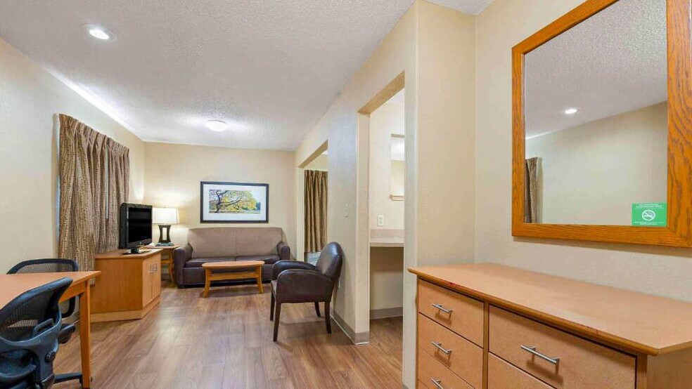 Building Photo - 2030 Craig Rd