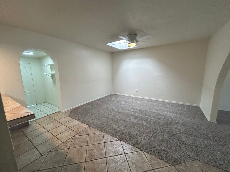 Building Photo - 3062 N 42nd Ave