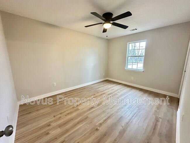 Building Photo - 427 Old Newnan Rd