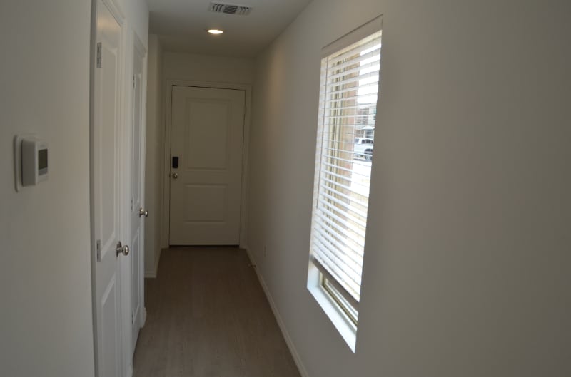 Building Photo - 1809 Wolford Wy