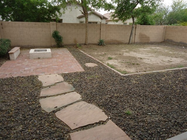 Building Photo - 18641 W Mission Ln