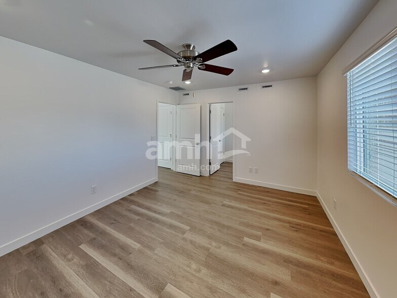 Building Photo - 20177 W Thomas Rd