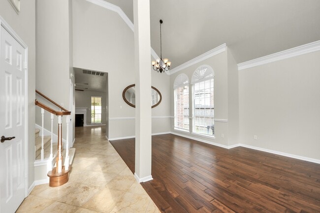 Building Photo - 4418 Ringrose Dr