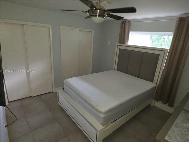 Building Photo - 690 NW 68th Ave