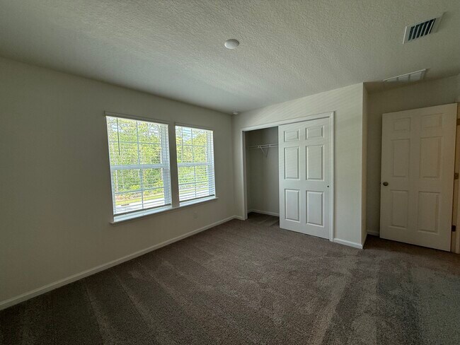 Building Photo - 224 Beach Palm Ct