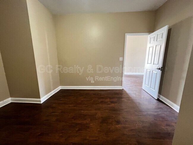 Building Photo - 7642 S Normal Ave