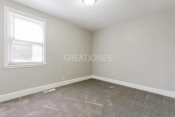 Building Photo - 1339 Hibiscus St