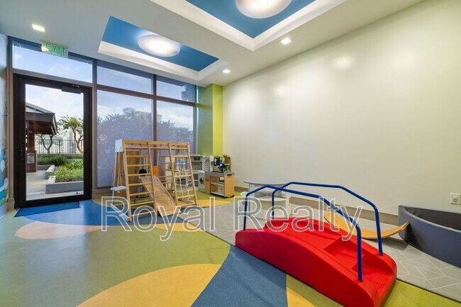 Building Photo - 1555 Kapiolani Blvd