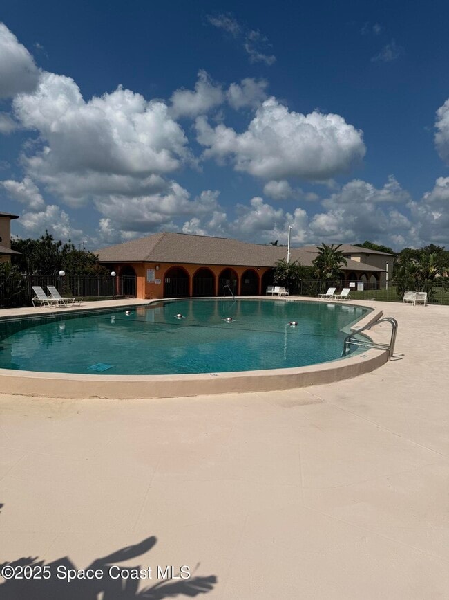 Building Photo - 124 San Juan Cir