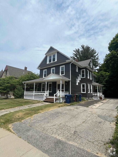 Building Photo - 325 Prospect St