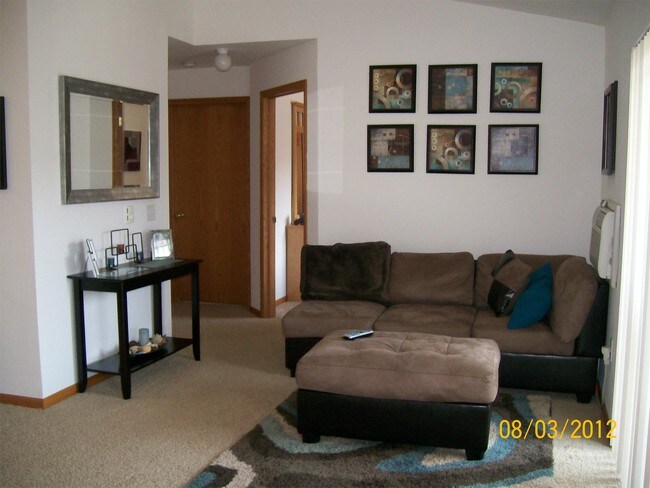 Building Photo - Stonefield Place - 210