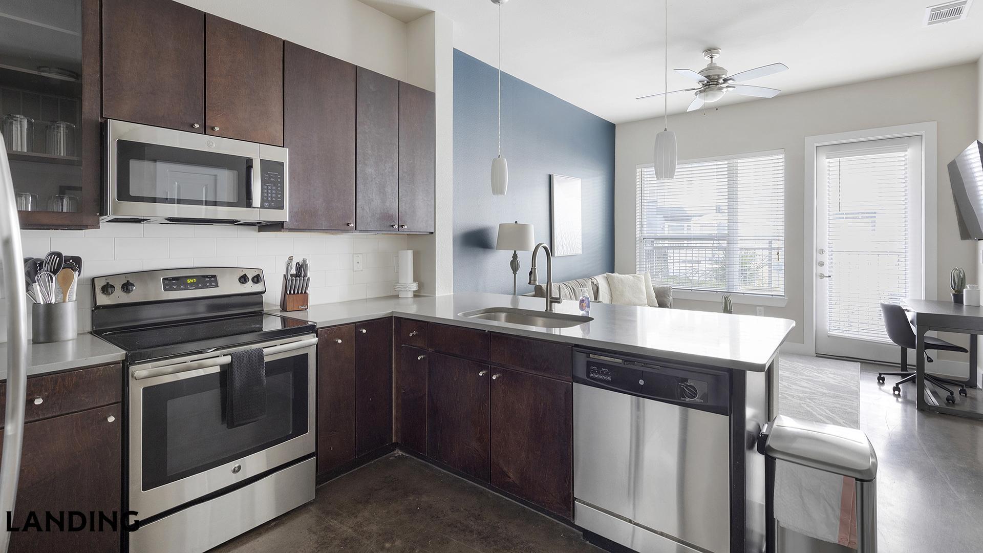 Building Photo - 3501 Ross Ave