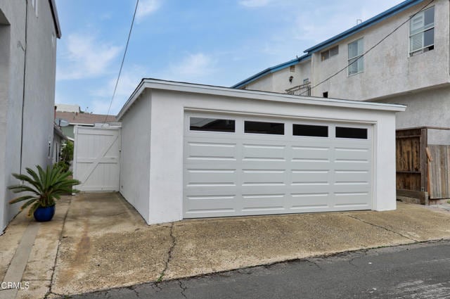 Building Photo - 444 35th St