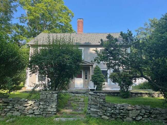 Building Photo - 434 Hurlbutt St