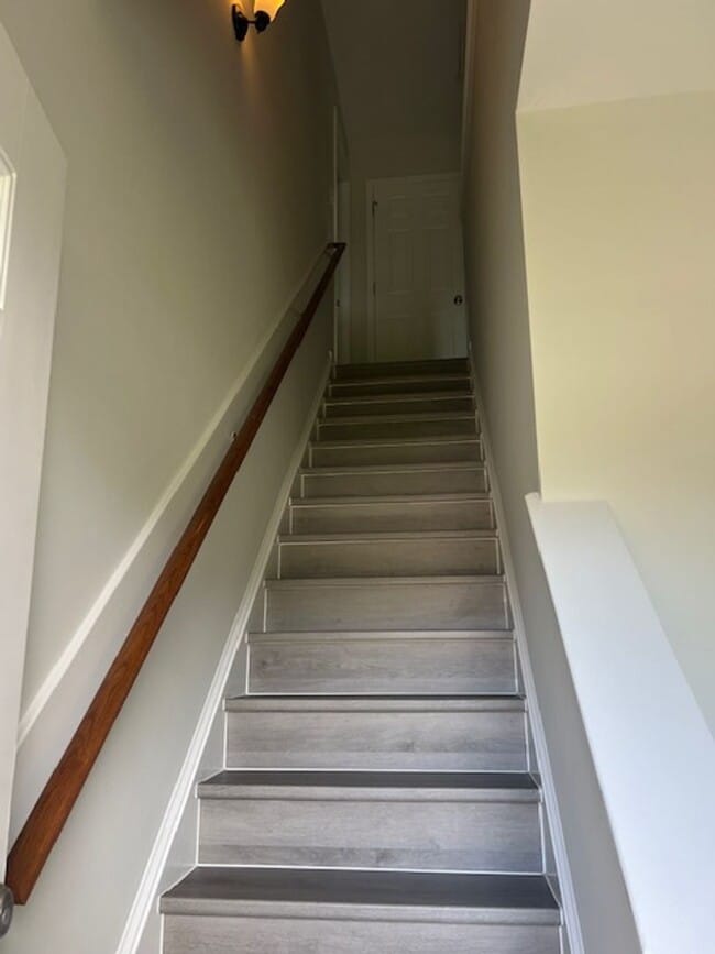 Building Photo - Duplex Rental Available in Garner – 4 Bed, 2.5 Bath with Garage & Private Backyard