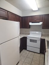 Building Photo - 1331 Foxborough Dr