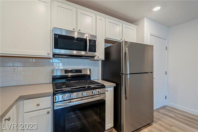 Building Photo - Charming Retreat in 89011