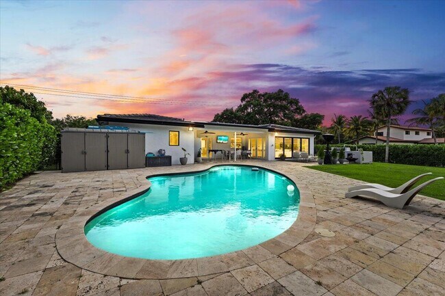 Building Photo - 1049 W Palmetto Park Rd