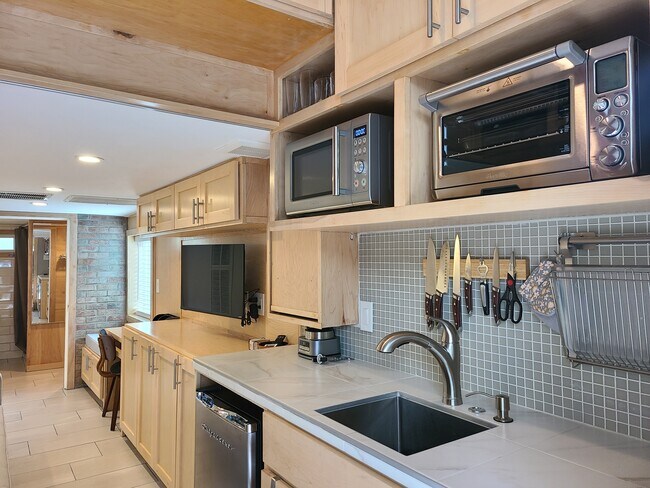Building Photo - The Casita