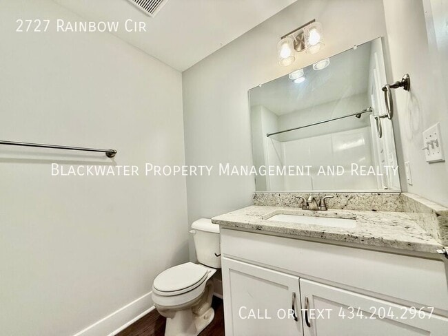 Building Photo - 2727 Rainbow Cir