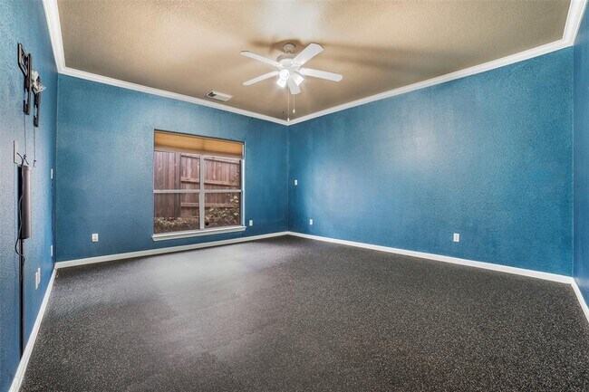 Building Photo - 340 Grafton Ln