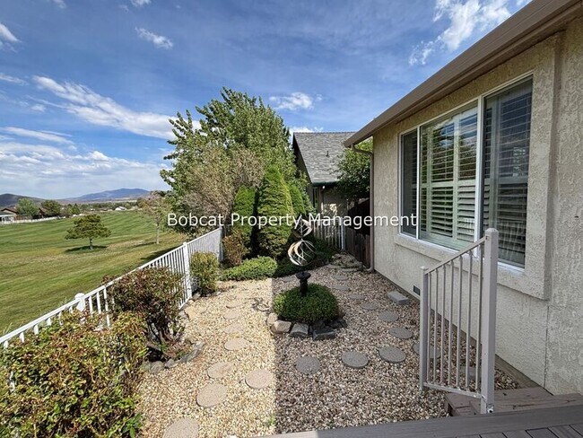Building Photo - 1626 Evergreen Dr
