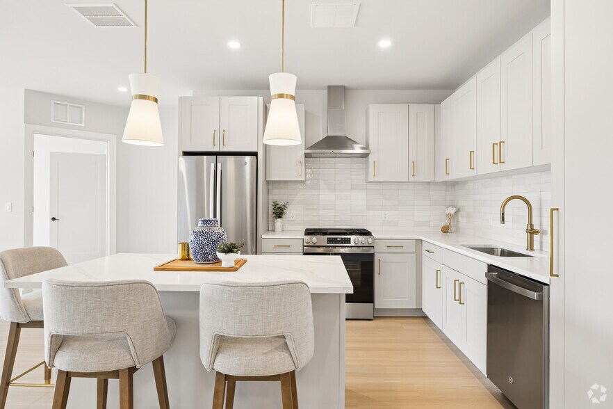 2BR, 2BA - w/Den - 1,467SF - Kitchen - The Andrew