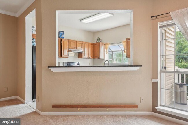 Building Photo - 660 Gateway Dr SE