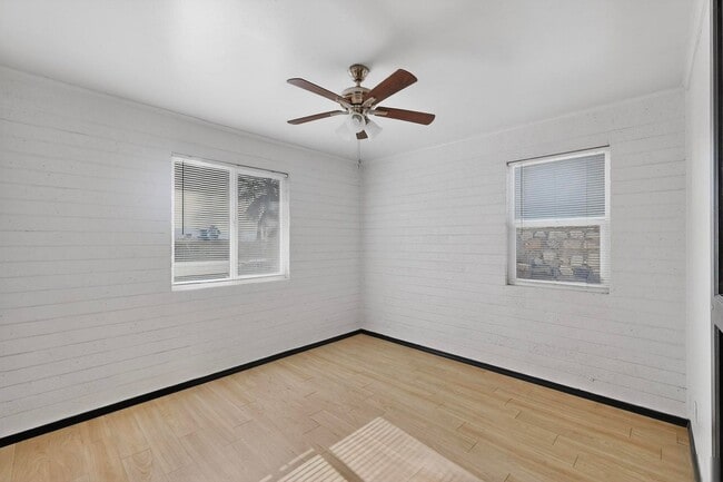 Building Photo - Charming 3 bedroom, 1 bath home in Central East El Paso!