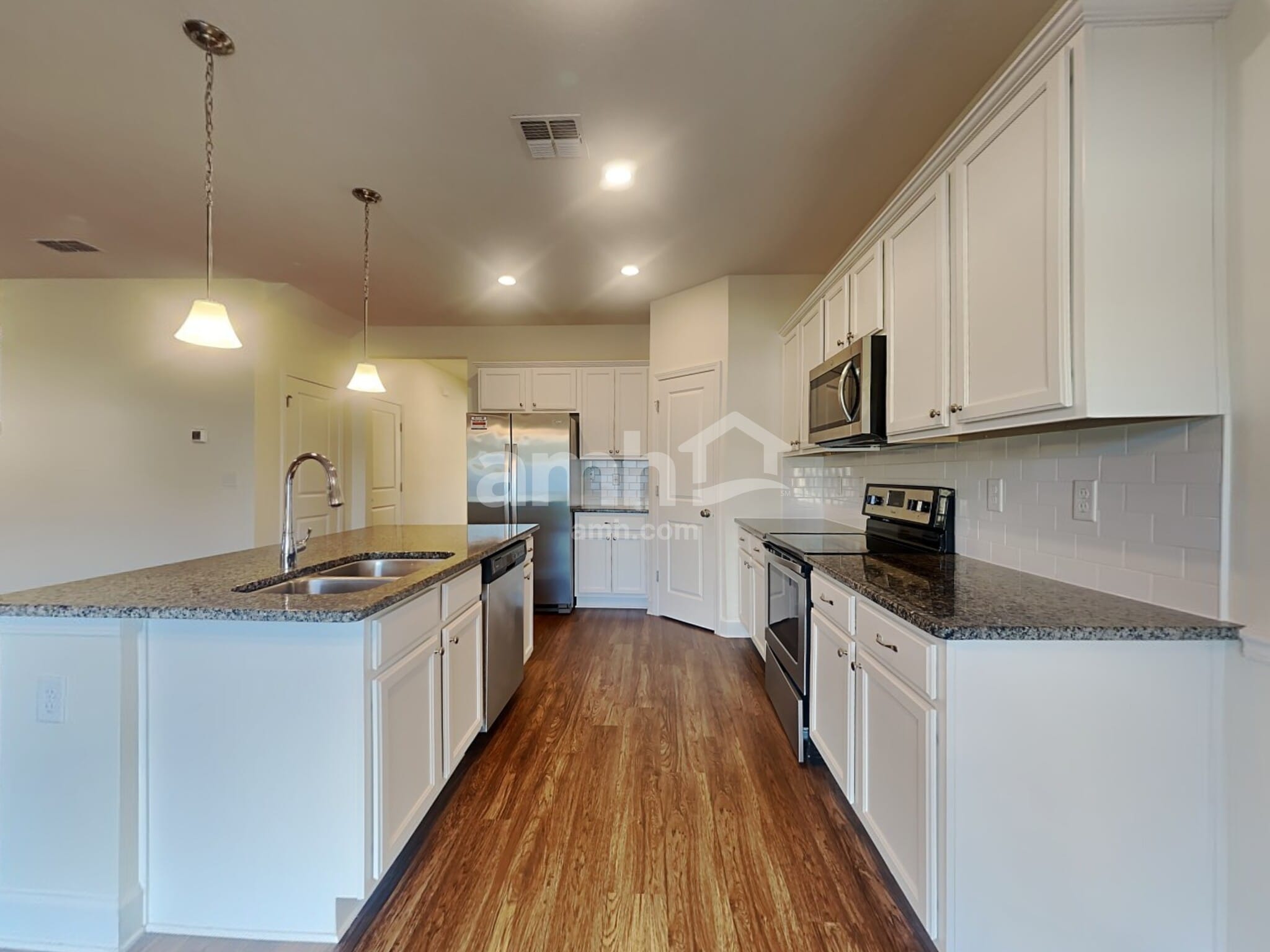 Building Photo - 3051 Creek Village Ln