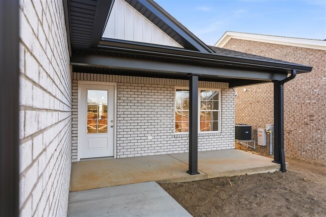 Building Photo - 15 Paislynne Ct
