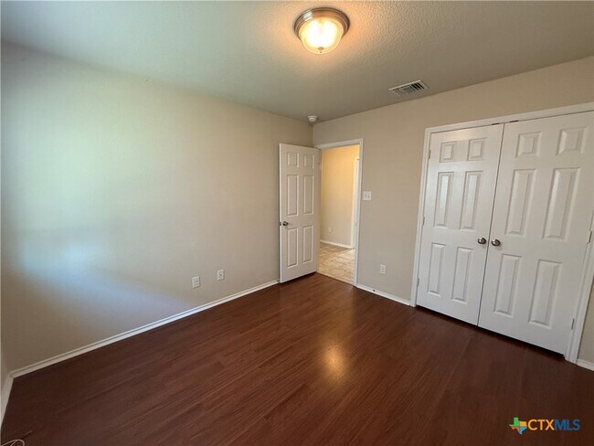 Building Photo - 1314 Briscoe Ct
