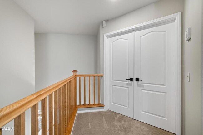 Building Photo - 3889 Angeline St