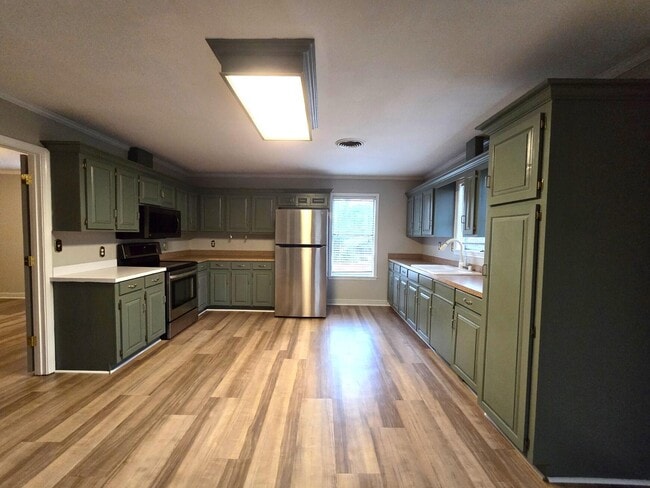 Building Photo - 2370 Wedgefield Rd