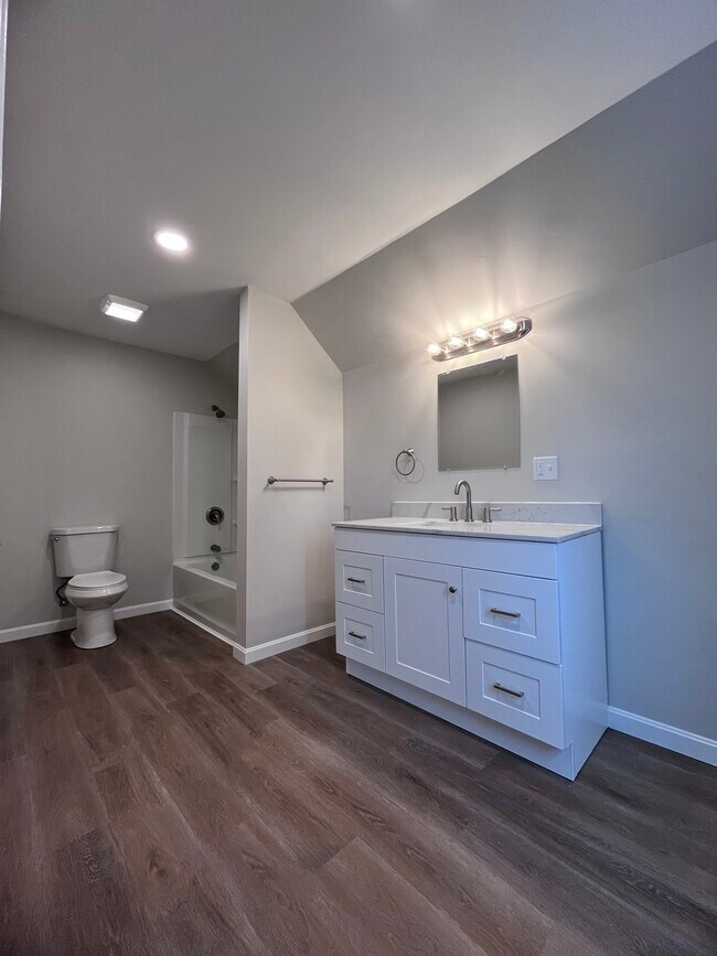 Building Photo - 792 Mudgett Rd