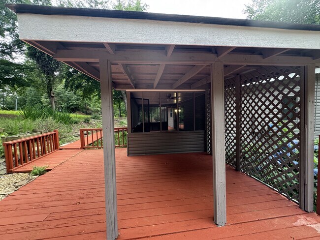 Building Photo - 1547 Tugaloo State Park Rd