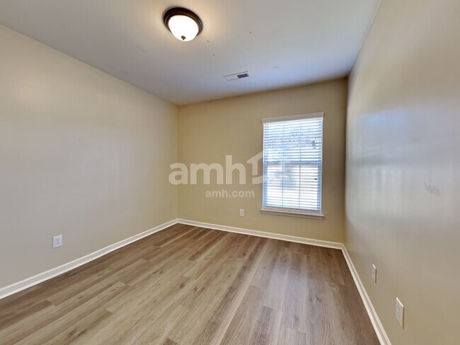 Building Photo - 138 Kimberton Ave