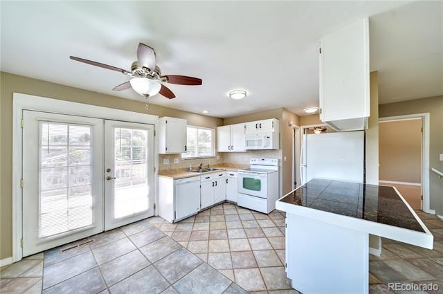 Building Photo - 6714 Hampton Dr