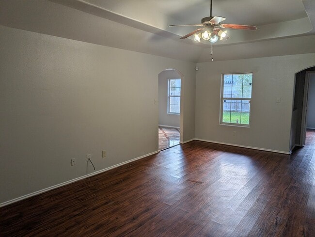Building Photo - 5416 Rio Alamo St