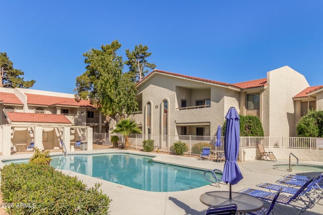 Building Photo - 10610 S 48th St