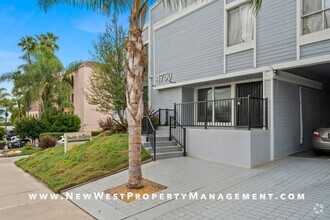 Building Photo - Renovated Pacific Beach 1 Bedroom at Pacif...