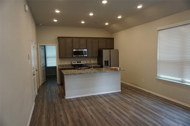 Building Photo - 10197 Barberry St